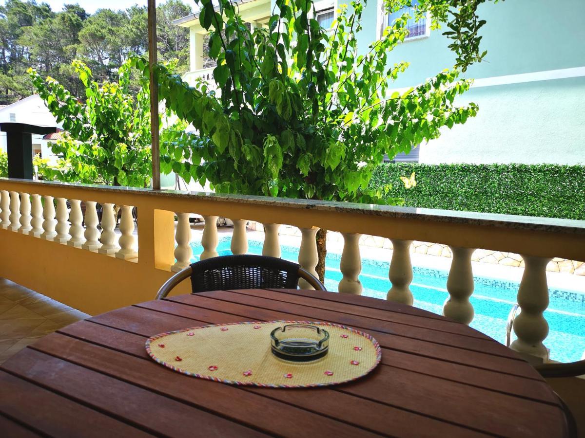 Apartments With A Swimming Pool Banjol, Rab - 11382 Exterior photo